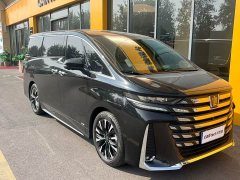 Toyota Vellfire Crown Hybrid 2.5L Executive Premier Edition - фото 2