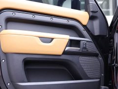 Land Rover Defender 110 5.0T V8 - ფოტო 19