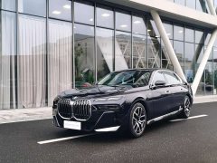 BMW 7 Series 2023 735Li M Sport Package - ფოტო 1