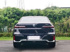BMW 7 Series 2023 735Li M Sport Package - ფოტო 5