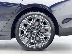 BMW 5 Series 530Li Luxury M Sport Package - ფოტო 10