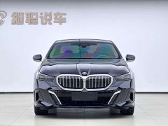 BMW 5 Series 530Li Luxury M Sport Package - ფოტო 2