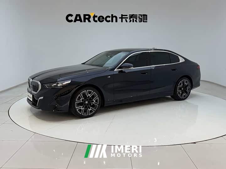 BMW 5 Series 530Li Luxury M Sport Package - ავტომობილი ჩინეთიდან