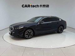 BMW 5 Series 530Li Luxury M Sport Package - ფოტო 1