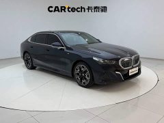 BMW 5 Series 530Li Luxury M Sport Package - ფოტო 4