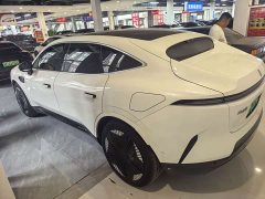 Avatr 11 HarmonyOS 90 kWh Rear-Wheel Drive - ფოტო 14
