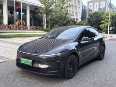 Tesla Model Y Rear-Wheel Drive - ფოტო 1