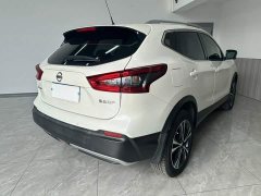 Nissan Qashqai 2.0L CVT XV Premium Luxury - ფოტო 6