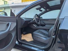 Tesla Model Y Rear-Wheel Drive - ფოტო 4