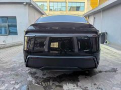 Tesla Model Y Rear-Wheel Drive - ფოტო 8