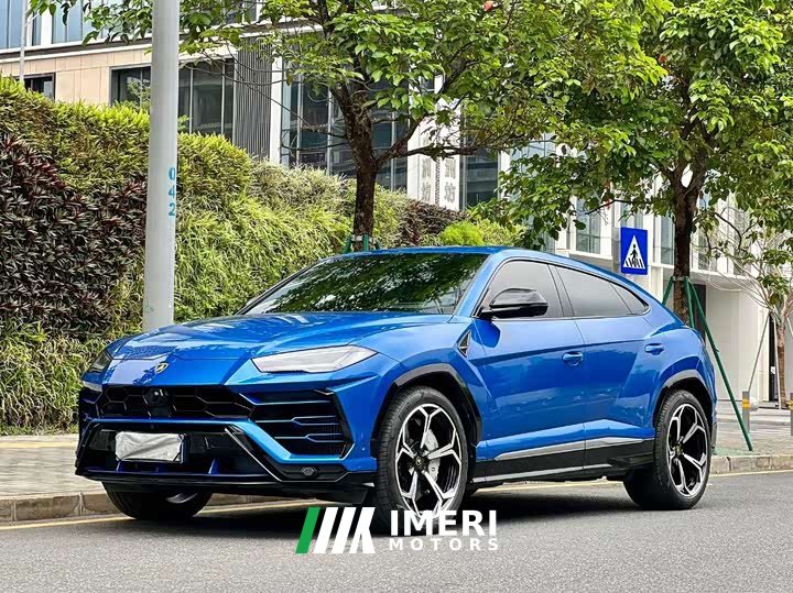 Lamborghini Urus 4.0T V8