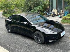 Tesla Model 3 2022 Rear-Wheel Drive - ფოტო 2