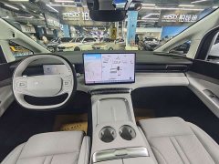 XPeng X9 640 AWD High Performance Max - ფოტო 11