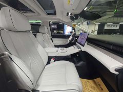 XPeng X9 640 AWD High Performance Max - ფოტო 14