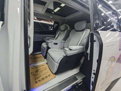 XPeng X9 640 AWD High Performance Max - ფოტო 9