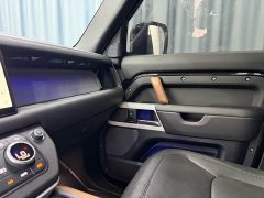 Land Rover Defender 110 3.0T P400 Dark Edition - ფოტო 16