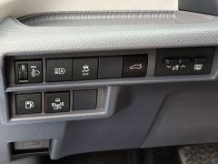 Toyota Sienna 2.5L Hybrid Comfort Edition - ფოტო 12