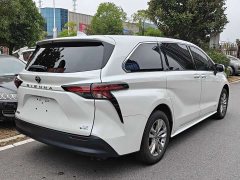 Toyota Sienna 2.5L Hybrid Comfort Edition - ფოტო 4