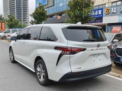 Toyota Sienna 2.5L Hybrid Comfort Edition - ფოტო 6