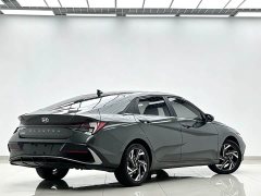 Hyundai Elantra 1.5L CVT Luxury - ფოტო 4