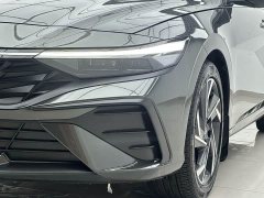 Hyundai Elantra 1.5L CVT Luxury - ფოტო 8