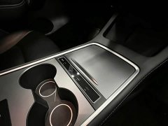 Tesla Model Y Standard Range RWD - ფოტო 14