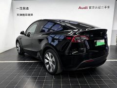Tesla Model Y Standard Range RWD - ფოტო 6