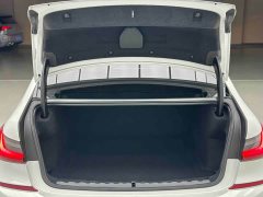 BMW 3 Series 320Li M Sport Package - ფოტო 12