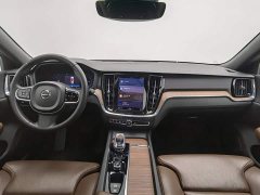 Volvo S60 B4 Smart Luxury Edition - ფოტო 5