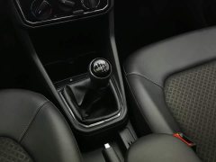 Volkswagen Jetta VA3 1.5L Manual Comfort Edition - ფოტო 13