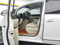 Buick GL8 Land Executive Cabin 652T Premium - ფოტო 6
