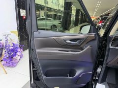 Toyota Vellfire Crown Hybrid 2.5L Executive Premier Edition - ფოტო 10