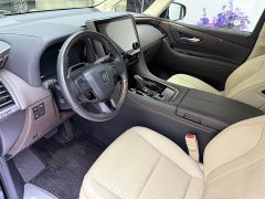 Toyota Vellfire Crown Hybrid 2.5L Executive Premier Edition - ფოტო 14