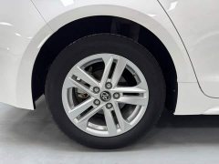 Toyota Corolla Facelift TNGA 1.5L CVT Base - ფოტო 19