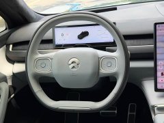 NIO ES8 100kWh Executive - ფოტო 17