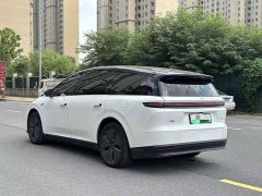 Li Auto i8 Standard Edition - ფოტო 11