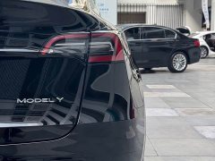 Tesla Model Y Standard Range RWD - ფოტო 15