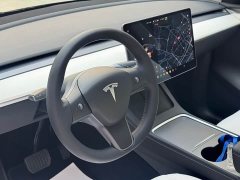 Tesla Model Y Standard Range RWD - ფოტო 7