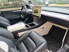 Tesla Model Y Rear-Wheel Drive - ფოტო 12