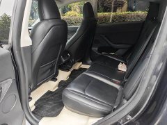 Tesla Model Y Rear-Wheel Drive - ფოტო 14