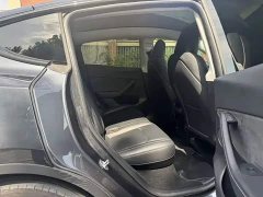 Tesla Model Y Rear-Wheel Drive - ფოტო 5