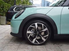 BMW MINI 2.0T COOPER S Artist 3-Door - ფოტო 4