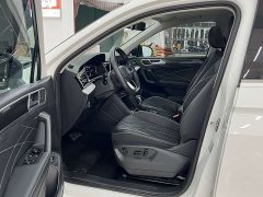 Volkswagen Tiguan L Outstanding Edition 300TSI Automatic FWD Dragon Ascendant Version - ფოტო 4