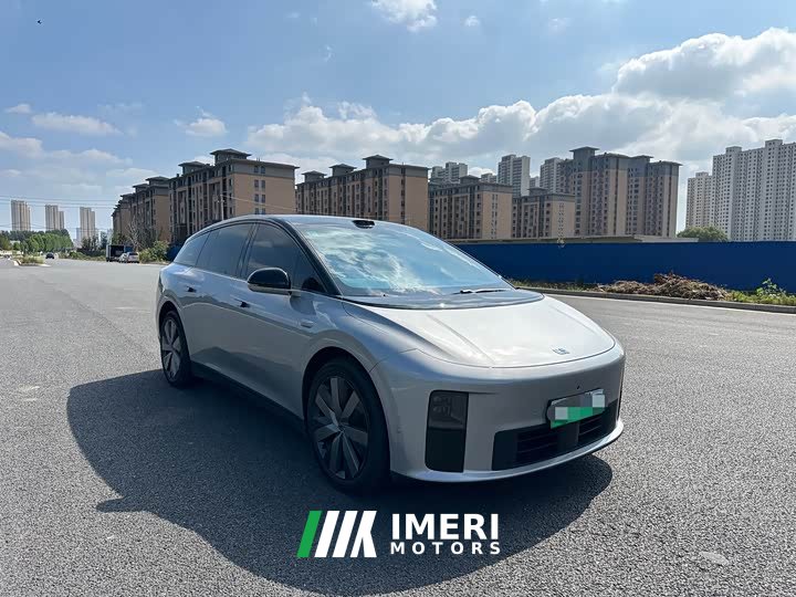 Li Auto i6 Four-Wheel Drive Standard Edition