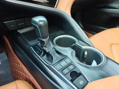 Toyota Camry Hybrid Luxury - ფოტო 15