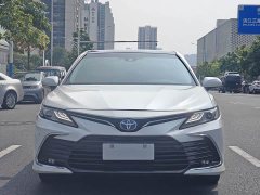 Toyota Camry Hybrid Luxury - ფოტო 2