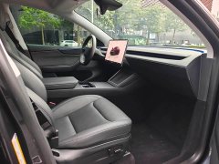 Tesla Model Y Rear-Wheel Drive - ფოტო 10