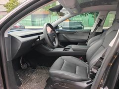 Tesla Model Y Rear-Wheel Drive - ფოტო 8