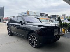 Rolls-Royce Cullinan Series II Black Badge - ფოტო 1