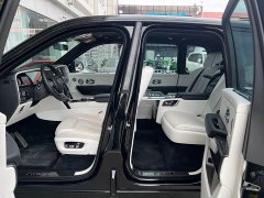 Rolls-Royce Cullinan Series II Black Badge - ფოტო 6